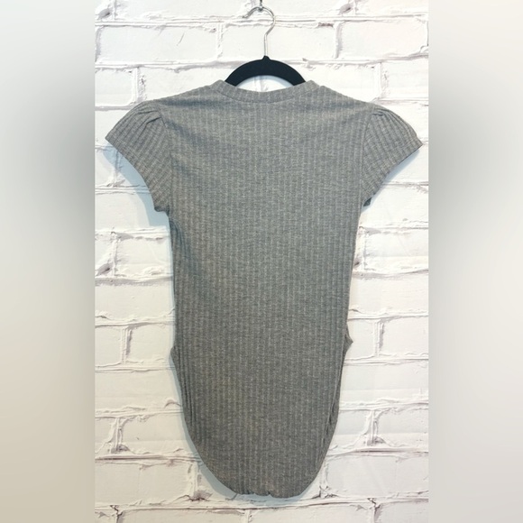 Urban outfitters Out From Under gray ribbed crew stretch bodysuit Size Small - Picture 2 of 6